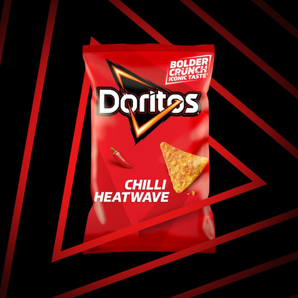 Doritos Chilli Heatwave Tortilla Chips, 180g, pack shot 2, available at crisps.biz
