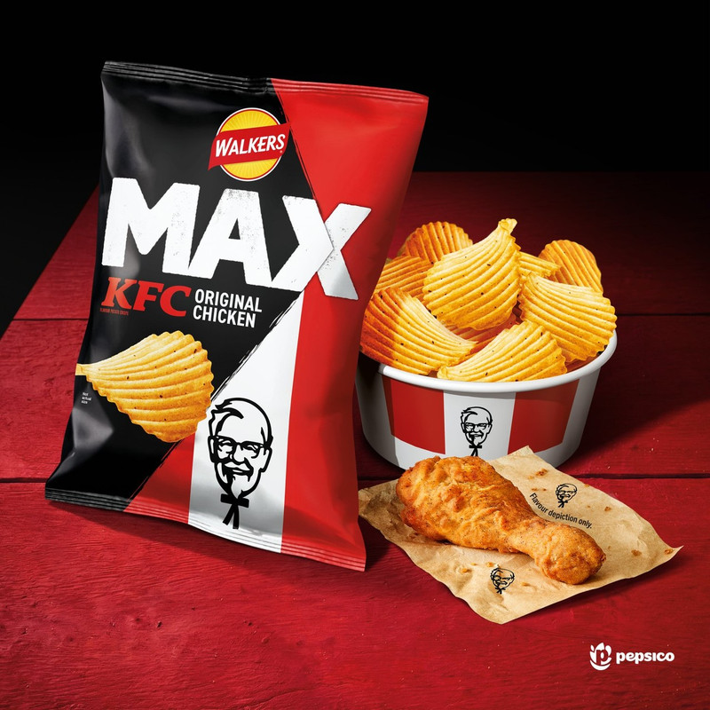 Walkers Max KFC Original Chicken Ridged Crisps, 140g, pack shot 2, available at crisps.biz